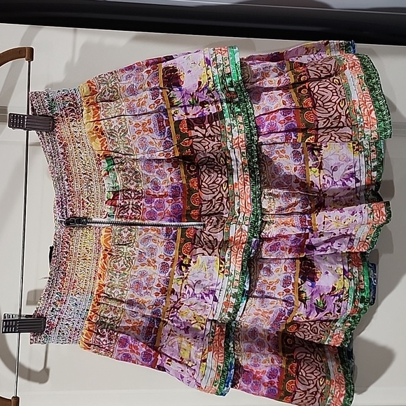 Alice+Olive Vintage Summer Lavender Fields Mini Skirt Size 2 NWT - Picture 5 of 6